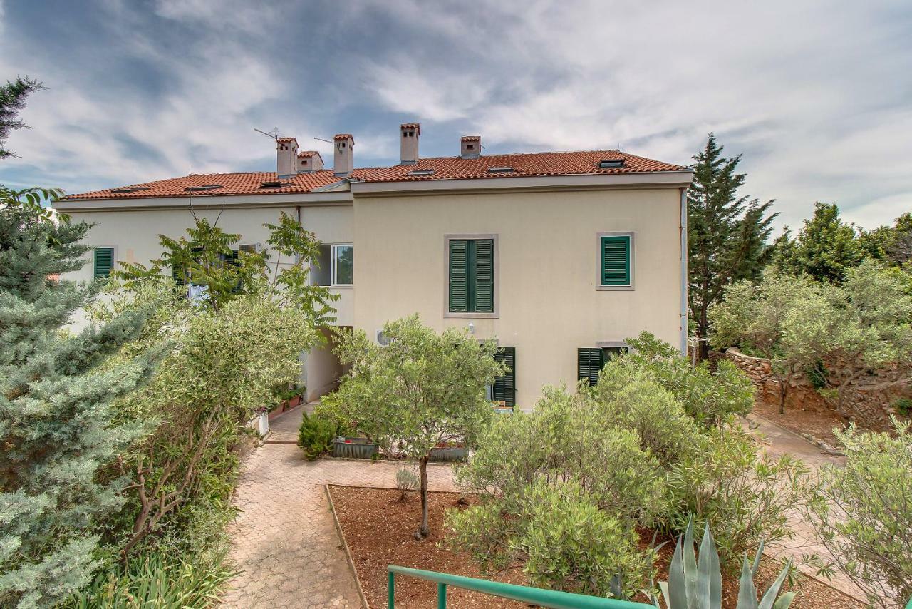 Apartment Rosmarino Mali Lošinj Esterno foto